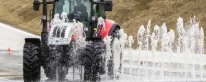 Steyr unterstützt ÖAMTC-Fahrsicherheitstraining