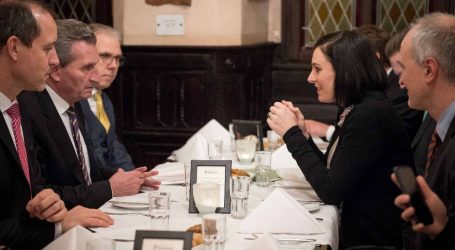 EU kündigt Finanzplanung für Anfang Mai an