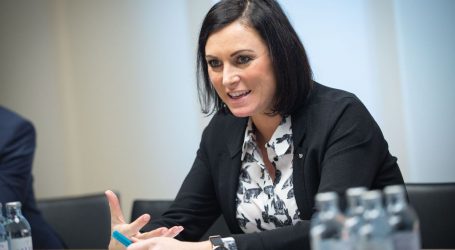 Köstinger kontert Oettinger bei Agrar-Einsparungen