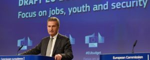 Oettinger kündigt „maßvolle Kürzungen“ an