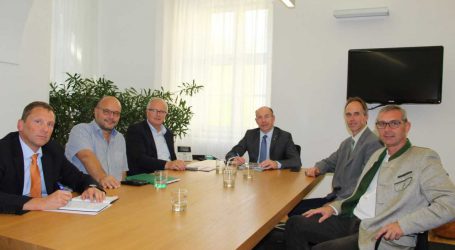 Nach der Dürre kommen die Engerlinge