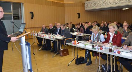 Reisecker: Steuerreform muss Bauern entlasten