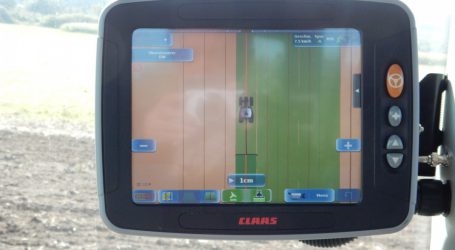 DataConnect verbindet John Deere und Claas