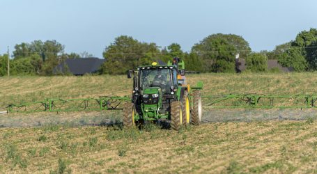 Pflanzenschutz-Warndienst mit 600.000 Zugriffen