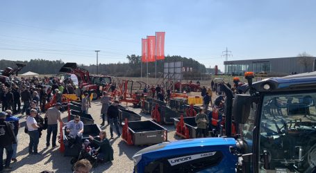 Frühlingshafte Eröffnung bei Argo-Tractors
