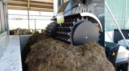 Wasserbauer feiert Hallenzubau