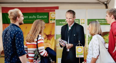 Von Ost nach West – die Bio-Roadshow