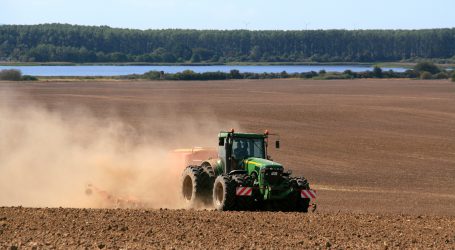 Hacker knacken John Deere Traktoren