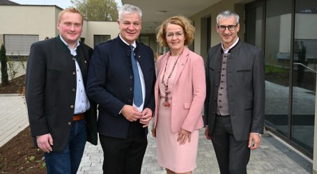 Eröffnungsfeier an LFS Gießhübl