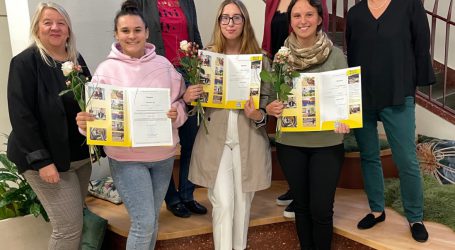 Heimhelferinnen an LFS Warth ausgebildet