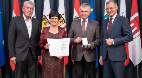 Offzielle Ehrung für UBV-Kammerrat