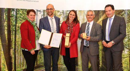 Staatspreis Wald 2022 an eine waldsetzen.jetzt
