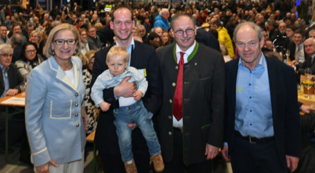 Landtechnik Schuster eröffnet in Wullersdorf