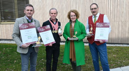 Goldene Stamperl für LFS Warth und Pyhra