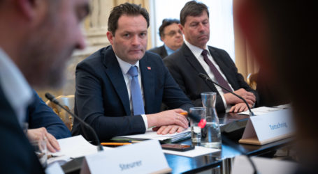 Trinkwassergipfel beim Wasserminister