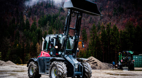 Neuer Frontlader von SYN TRAC