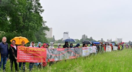 Anhaltender Protest gegen Wr. Neustädter Umfahrung