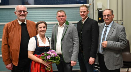 Zwei Absolventenverbände feiern Hunderter