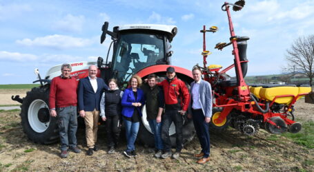 Umweltschonende Bodenbearbeitung an LFS Hollabrunn
