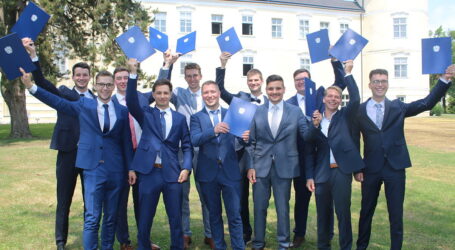 Elf frische Köpfe für die Landwirtschaft