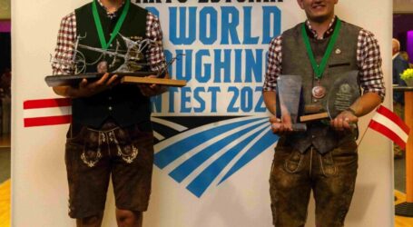 Aichberger und Keferböck auf Podest