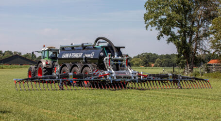 Vogelsang zeigt auf EuroTier BlackBird-Familie