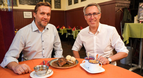 Lukas und Strasser animieren zum regionalen Gansl