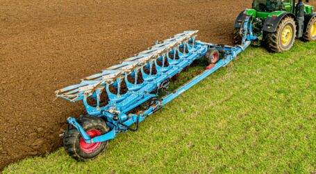 Neuer Lemken Aufsatteldrehpflug Diamant 18