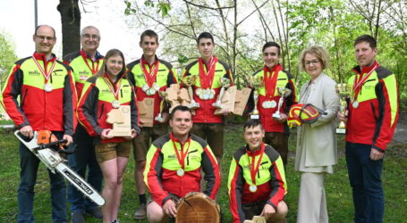 Bergbauernschule Hohenlehen siegt bei Alpe-Adria-Waldolympiade